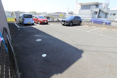 【駐車場】 | アパルトマン | 駐車場の空き状況は都度確認が必要です。