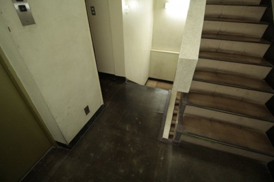 【その他共用部分】 | ニュー亀屋ビル | 入口