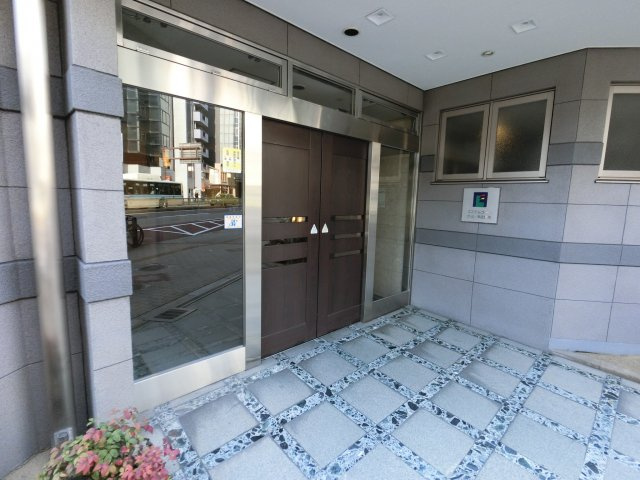 【エントランス】