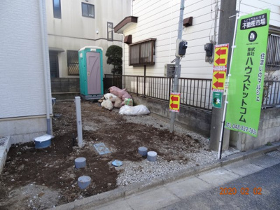 【駐車場】 | 現地見学会　上尾市二ツ宮 新築分譲住宅全１棟 | 駐車場に車を止められます