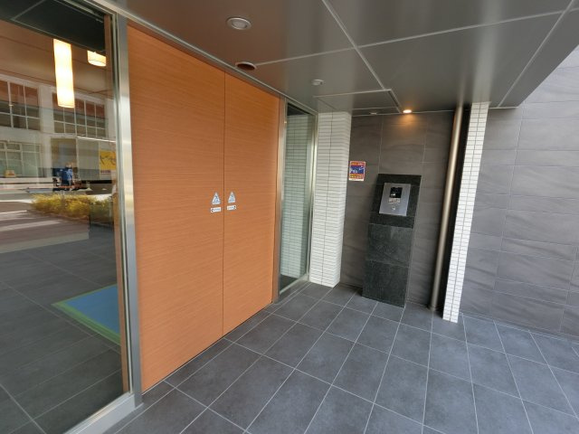 【エントランス】