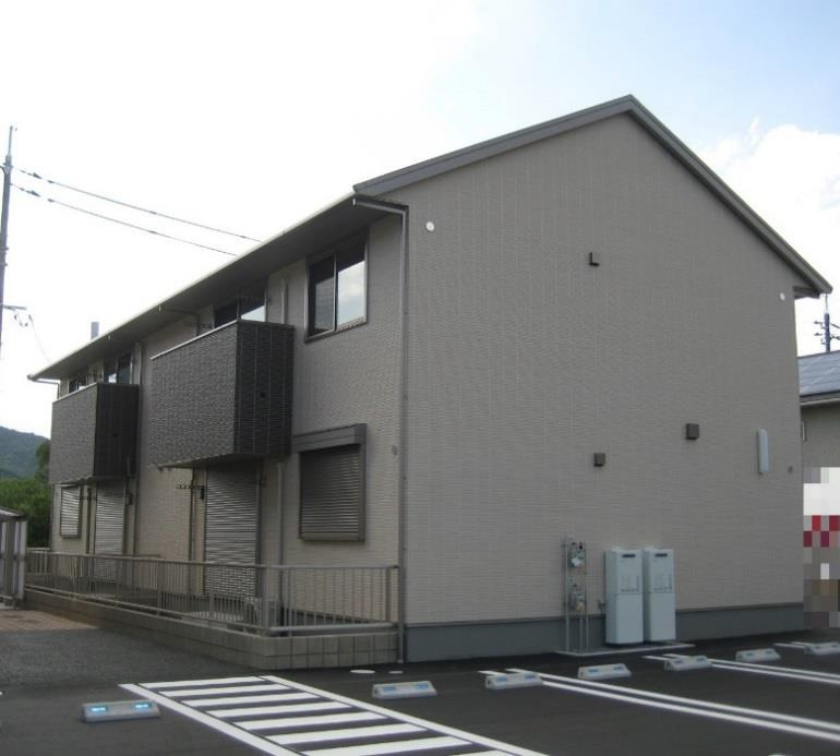 倉敷市上東のアパートの外観