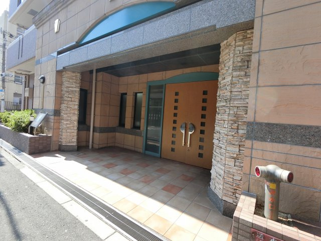 【エントランス】