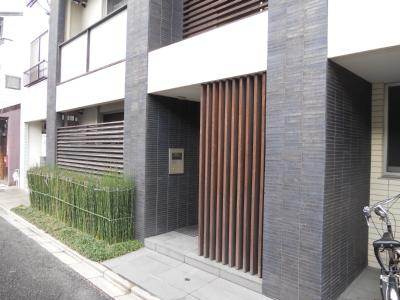 ParkSideMibu（パークサイド壬生）のエントランス