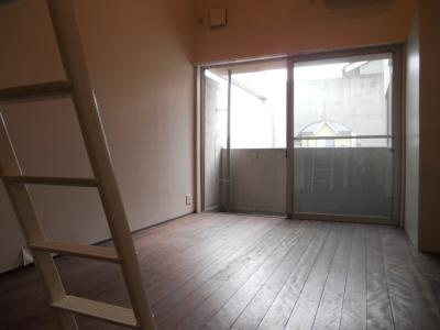 ParkSideMibu（パークサイド壬生）の居間・リビング