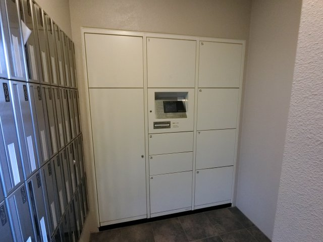 【エントランス】