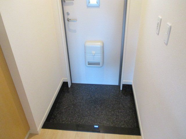 rooms･Iの玄関