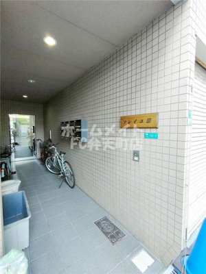 【エントランス】 | ソレイユIII | 毎日通るエントランスはこのようになっています