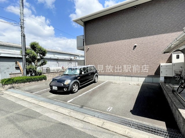 エスポワールコウダの駐車場