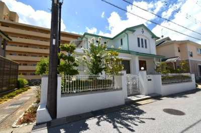 【外観】 | 長浜駅徒歩圏、三井ホーム施工の中古一戸建て | ３方向角地の為、陽当たり、風通しともに良好です。