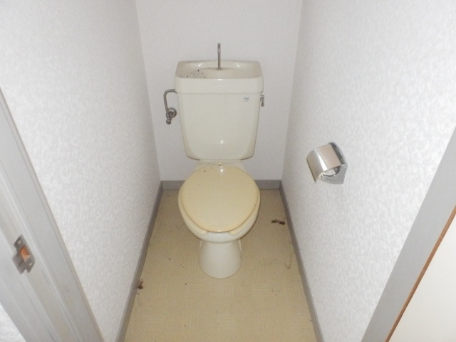 マルナカハイツ（テナント）のトイレ|落ち着いたトイレです