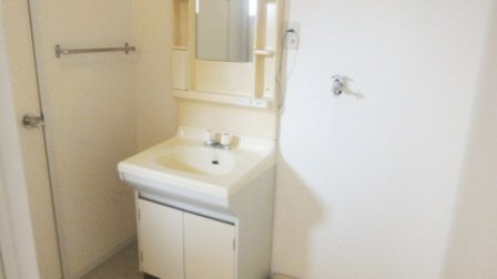 エクセル夏見台の洗面所|独立洗面台付き