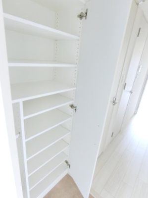 【設備】 | エスプレイス神戸ハーバーウエスト | 玄関収納