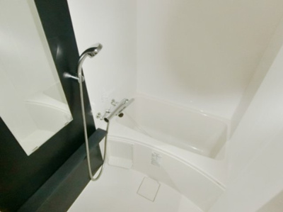 【浴室】 | エスプレイス神戸ハーバーウエスト | 落ち着いた空間のお風呂です