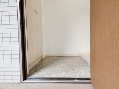 【玄関】 | リヴェール三軒茶屋