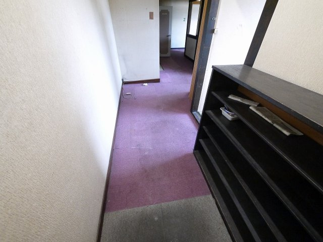 トレフビルテナントビルの玄関