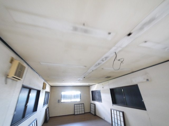 トレフビルテナントビルの内装