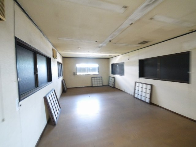 トレフビルテナントビルの内装