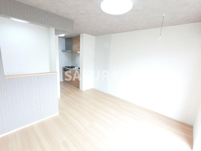 マロニエジャルダン Ｂの洋室