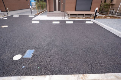 【駐車場】 | 美樹第Ⅱ期若松町戸建貸家F棟 | 駐車場2台無料です！近隣に外部の駐車場が少ないので大きなアドバンテージになると思います！管理：大興住建