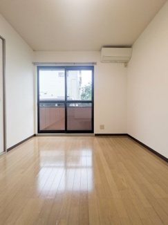 【居間・リビング】 | グランパパＢ棟