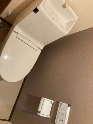 【トイレ】 | レオーネ | トイレは温水洗浄便座付き♪人気のバストイレ別です♪トイレが独立していると使いやすいですよね☆
