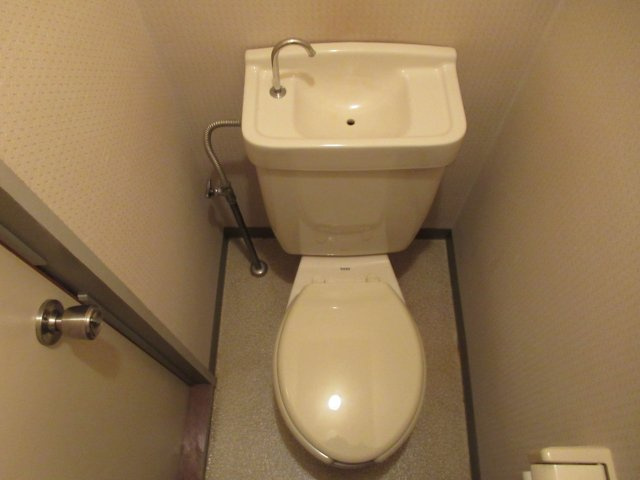 ラポール前田 Bのトイレ