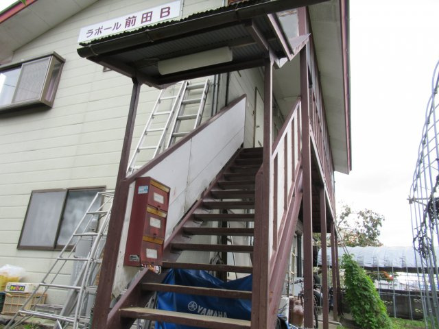 ラポール前田 Bのエントランス