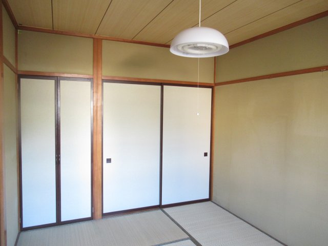 ラポール前田 Aの和室