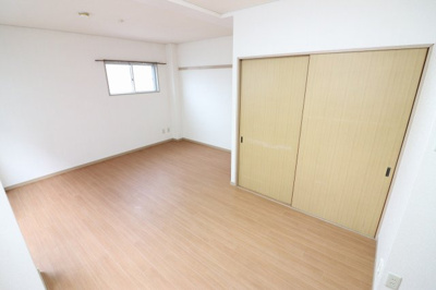 【寝室】 | セントラルハイツ