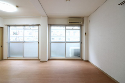 【洋室】 | セントラルハイツ