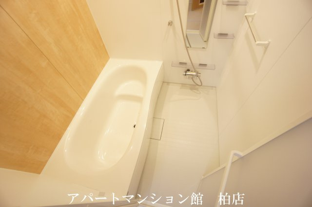 ルミエールの浴室|同施工会社、同型タイプです