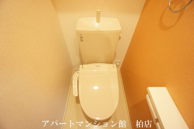 ルミエールのトイレ|同施工会社、同型タイプです