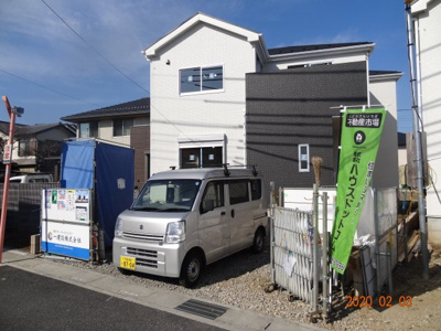 【外観】 | 現地見学会　さいたま市見沼区御蔵　南道路に面する新築分譲住宅全2棟 | 落ち着いた雰囲気の外観です