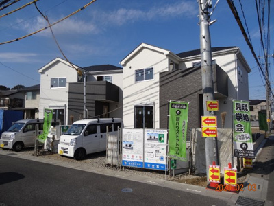【前面道路含む現地写真】 | 現地見学会　さいたま市見沼区御蔵　南道路に面する新築分譲住宅全2棟 | 前面道路含む現地写真です