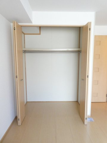 ウィルモアセブンの収納|北洋室クローゼット