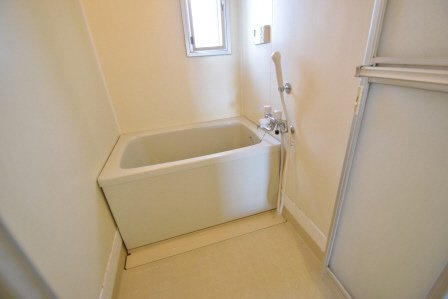 ボナールシャトレー原木の浴室|追い焚き付きです。