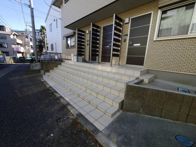 【エントランス】 | ラルーチェ