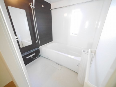 【浴室】 | ラルーチェ