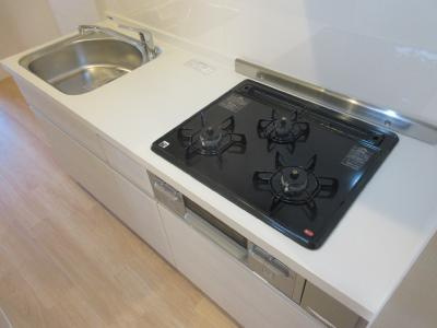 Calluna（カルーナ）のキッチン|3口ガスキッチン