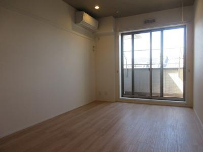 Calluna（カルーナ）の居間・リビング|洋室