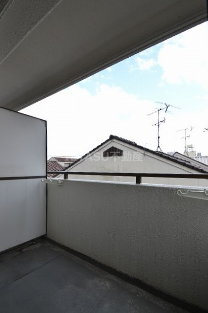 ポエム庚午のバルコニー|陽当たり良好なバルコニーです