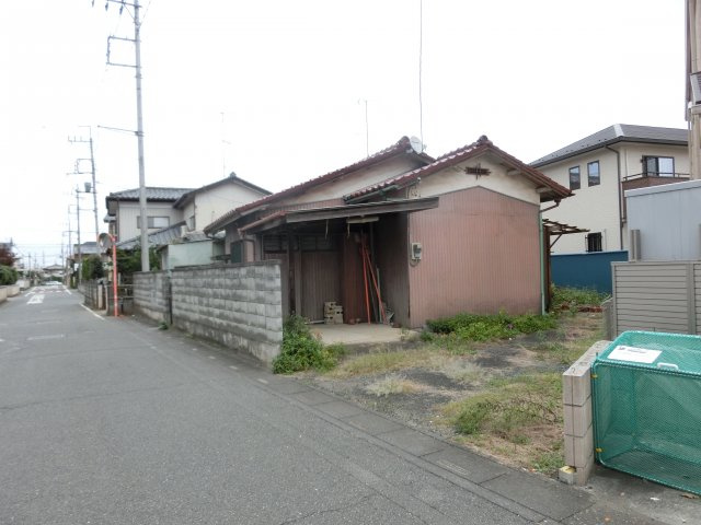 鴻巣市箕田の売地の前面道路含む現地写真|前面道路を東側より撮影

