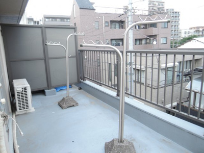 【バルコニー】 | メゾンやじま