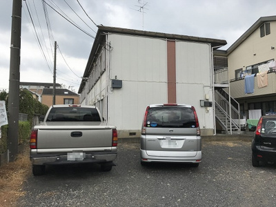 【駐車場】 | パナハイツリュウセイB | いつでも目の届く敷地内に駐車場があります♪荷物がかさばりがちなお買物にも、敷地内駐車場があると便利ですよね☆