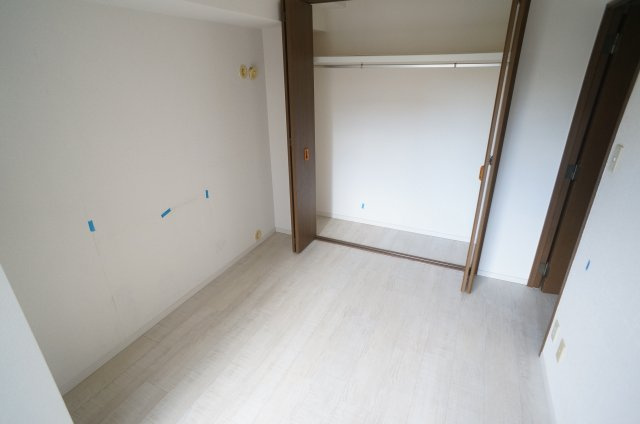 サザンハイムグルックの寝室|補修作業・クリーニング開始前