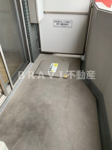 アーデン堺筋本町　BRAVI不動産のバルコニー|【アーデン堺筋本町】陽当たり良好なバルコニーです