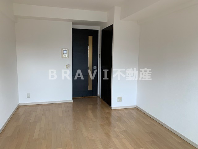 アーデン堺筋本町　BRAVI不動産の洋室|【アーデン堺筋本町】落ち着いた色調の洋室です