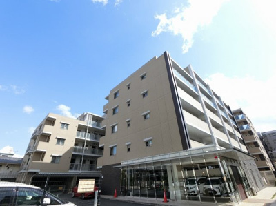 【外観】 | エクセレントグレース綱島 | 東急東横線「綱島」駅徒歩7分！
忙しい朝が助かる立地、暮らしにゆとりが生まれます。