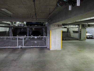 【駐車場】 | アルカーデン新横浜 | 地下駐車場